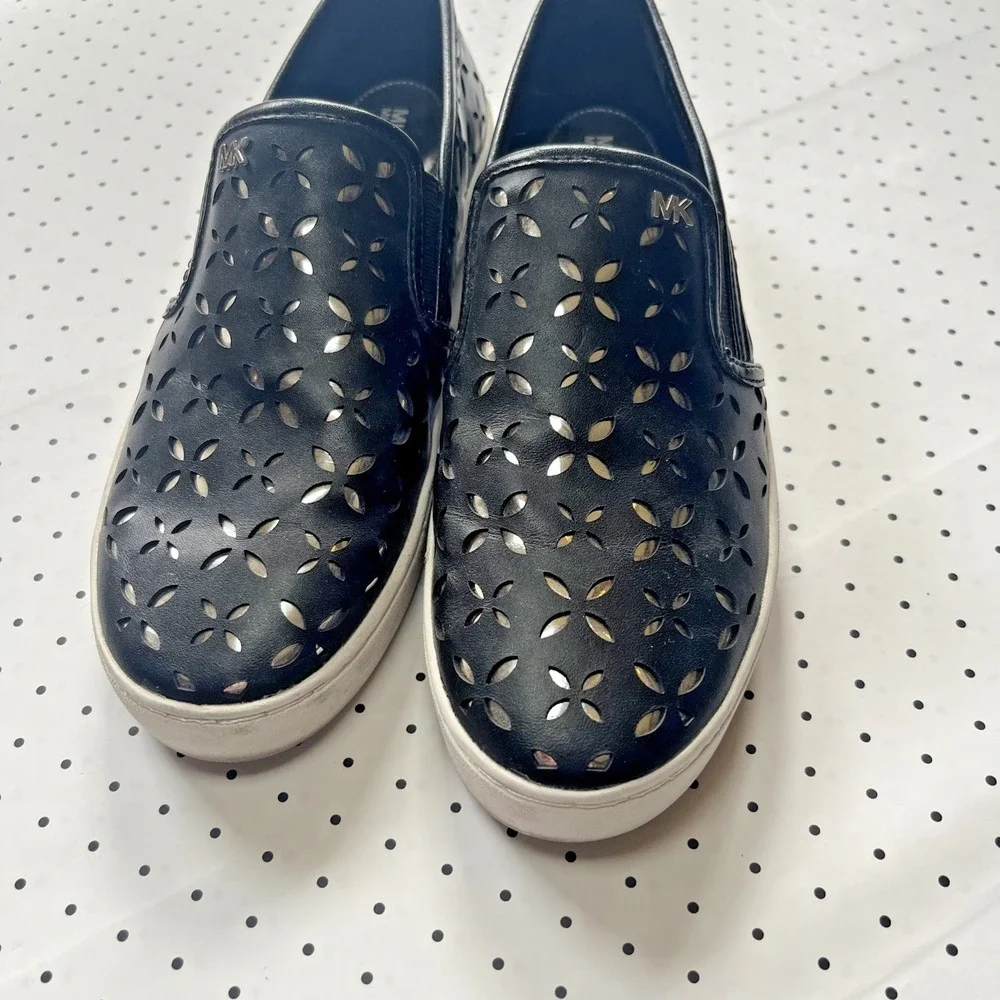 Michael‎ Kors Black Floral Laser Cut Slip On Platform Sneakers Womens 8M